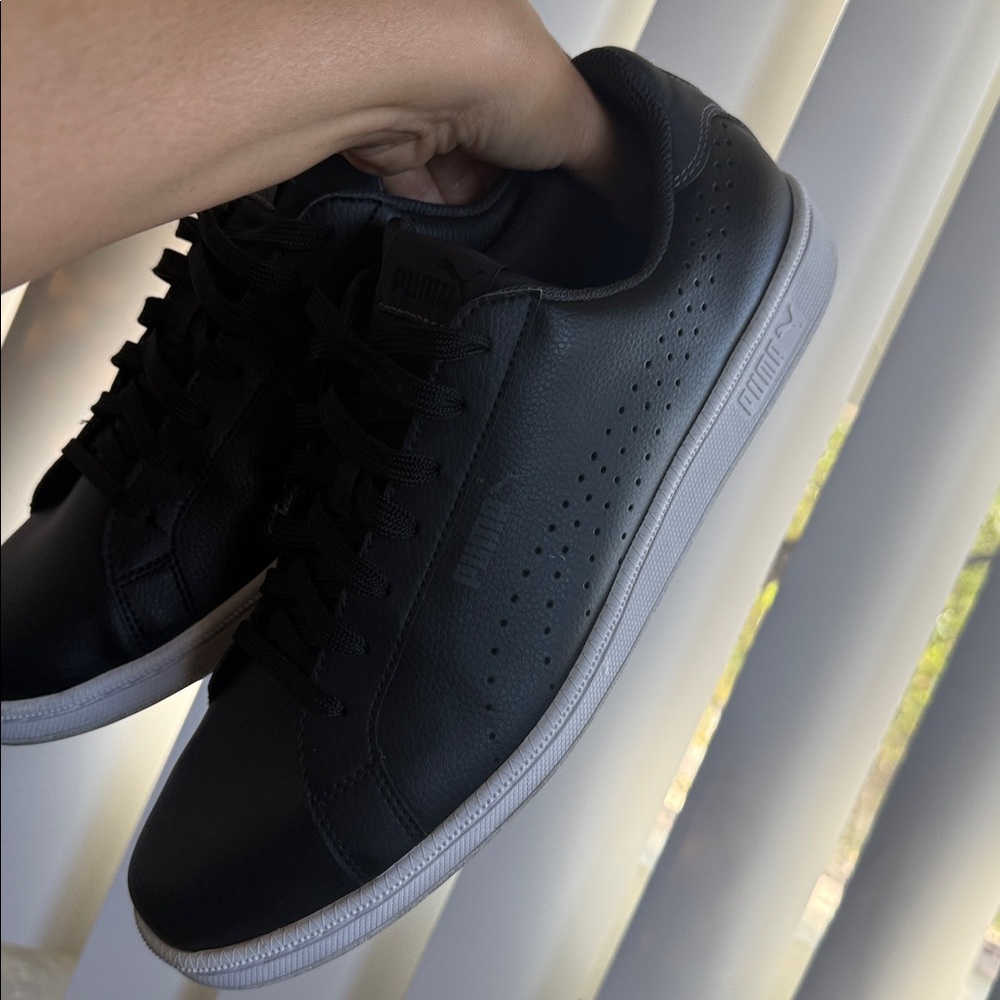 Puma Smash Perforated Sneakers 
 ( size 11) - Picture 13 of 15